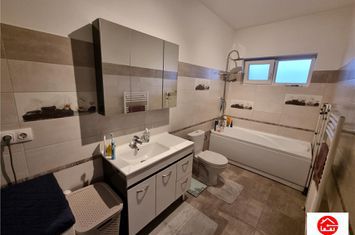 Apartament 2 camere de vanzare UNIRII - Mures anunturi imobiliare Mures