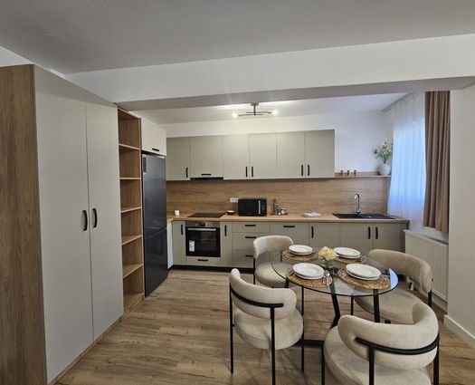 Apartament 2 camere Mihai Viteazu, 60 mp