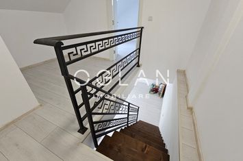 Apartament 4 camere de vanzare SIBIU - Sibiu anunturi imobiliare Sibiu