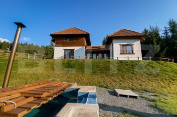 Vilă - 5 camere de vanzare BELIS - Cluj anunturi imobiliare Cluj