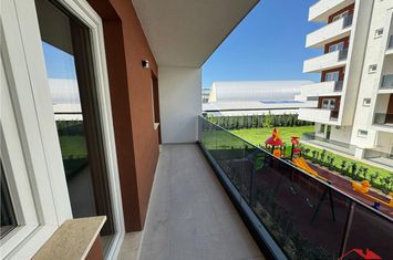 Apartament 3 camere de vanzare VEST - Vrancea anunturi imobiliare Vrancea