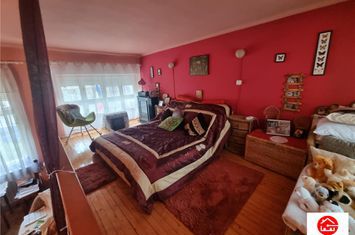 Casă - 4 camere de vanzare CENTRAL - Mures anunturi imobiliare Mures