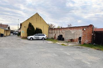 Spatiu si teren de 3000 mp in Episcopia, Oradea | DN19 anunturi imobiliare Bihor