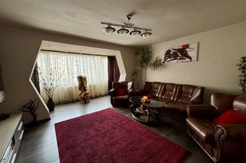 Apartament 3 camere zona Noua | 2 locuri de parcare anunturi imobiliare Brasov