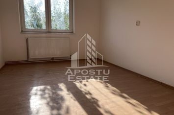 Ap cu 3 camere decomandat, et1, 800mp teren, intre Giarmata/Dumbravita anunturi imobiliare Timis