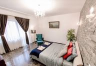 2.100 €, Apartament 5 camere