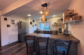 Vilă - 7 camere de vanzare BOD - Brasov anunturi imobiliare Brasov