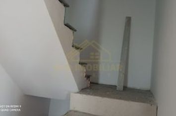 TRIPLEX(CAPAT)P+1+M-TEREN 320 MP-CENTRU PRIMARIE anunturi imobiliare Bucuresti