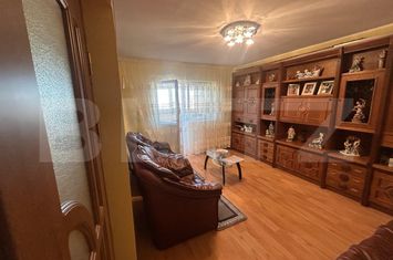 Apartament 3 camere de vanzare MICRO 11 - Dambovita anunturi imobiliare Dambovita