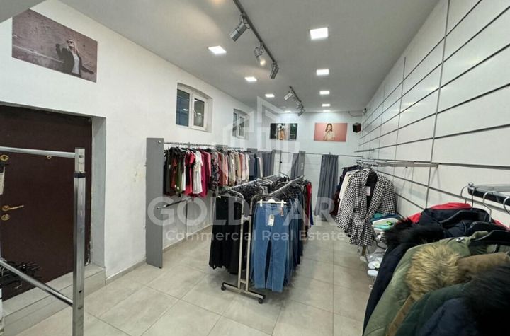 Spatiu comercial - Ultracentral - TRAFIC PIETONAL INTENS - Vitrina anunturi imobiliare Cluj