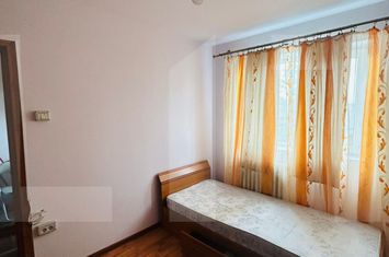 Apartament 3 camere de vanzare BOTOSANI - Botosani anunturi imobiliare Botosani