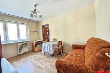 Apartament 2 camere de vanzare ORIZONT - Bacau anunturi imobiliare Bacau