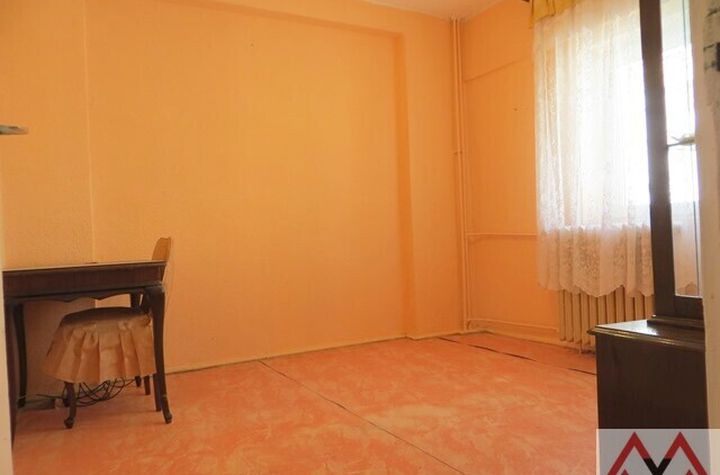 Apartament 3 camere de vanzare OBOR - Bucuresti anunturi imobiliare Bucuresti