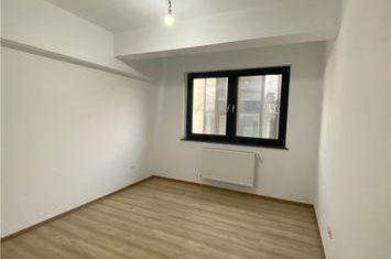 Apartament 3 camere de vanzare CENTRAL - Suceava anunturi imobiliare Suceava