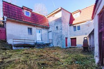 Casă / Vilă cu 2 camere de vânzare anunturi imobiliare Sibiu