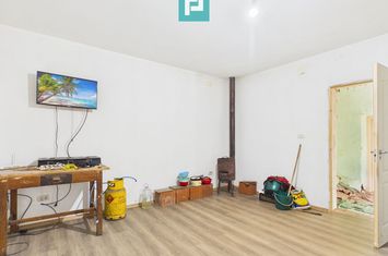 CASĂ ÎN ZERIND PE PRINCIPALĂ CU TEREN DE 1440 MP anunturi imobiliare Arad