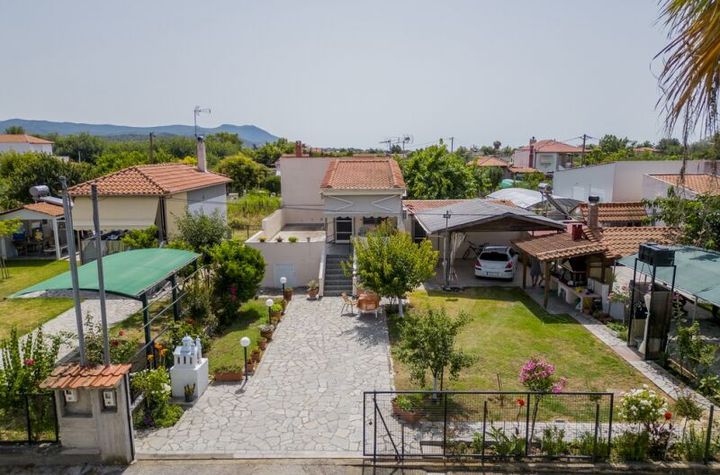 Casă 82,50 mp pe teren 400 mp, Paralia Karianis anunturi imobiliare Grecia