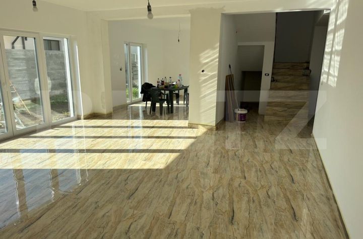 Vilă - 5 camere de vanzare DUMBRAVITA - Timis anunturi imobiliare Timis