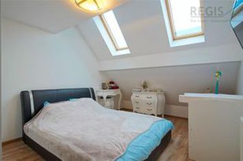 Apartament 3 camere de vanzare TRACTORUL - Brasov anunturi imobiliare Brasov