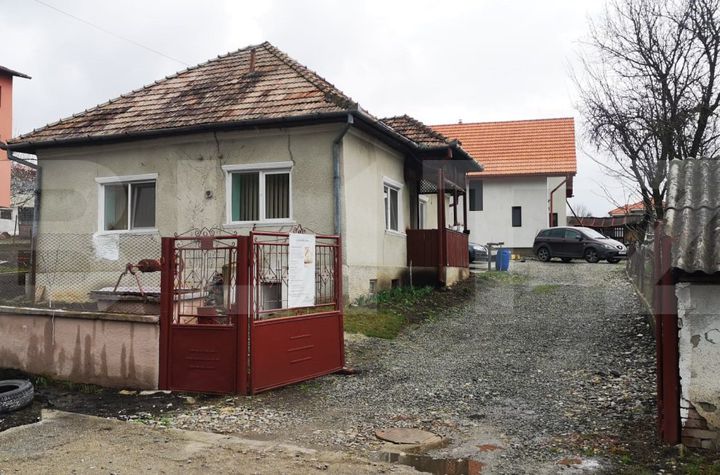 Casă - 3 camere de vanzare CORUSU - Cluj anunturi imobiliare Cluj