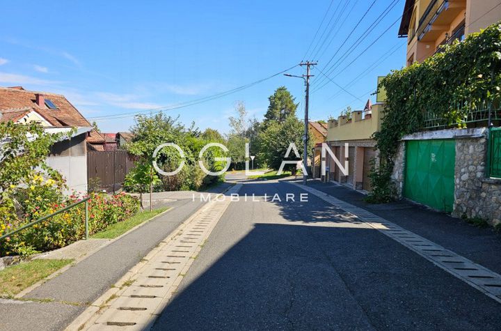 Vilă - 3 camere de vanzare SIBIU - Sibiu anunturi imobiliare Sibiu