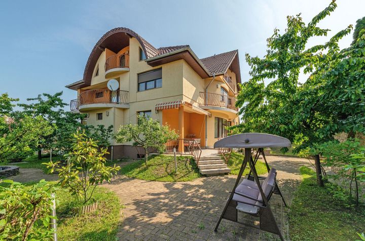 Cartier Europa, VILĂ 550 mp, LOT 1.006 mp anunturi imobiliare Cluj
