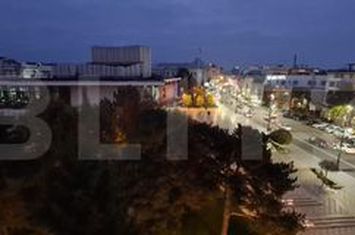 Apartament 3 camere de vanzare GEORGE ENESCU - Dolj anunturi imobiliare Dolj