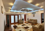 1.100 €, Apartament 3 camere