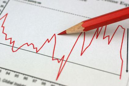 Tendinţe în evoluţia activităţii economice în perioada iunie - august 2011