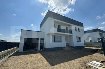 Vilă - 4 camere de vanzare RADAUTI - Suceava anunturi imobiliare Suceava