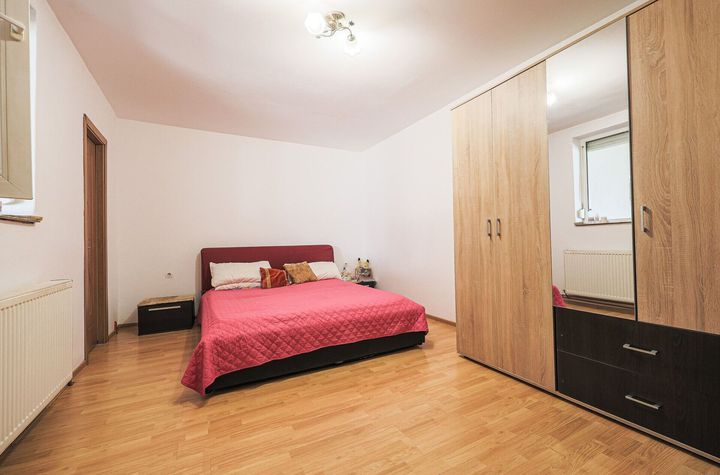 Casă renovată cu 3 camere din cărămidă în Gradiste anunturi imobiliare Arad