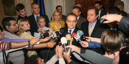 PREMIERA::Guvernul Boc a căzut