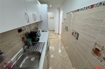 Apartament 2 camere de vanzare SUD - Vrancea anunturi imobiliare Vrancea