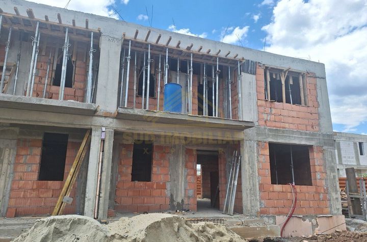 VILA INDIVIDUALA LIPITA LA CALCAN -teren 250mp anunturi imobiliare Bucuresti