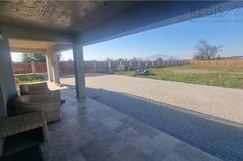 Vilă - 4 camere de inchiriat BARTOLOMEU - Brasov anunturi imobiliare Brasov