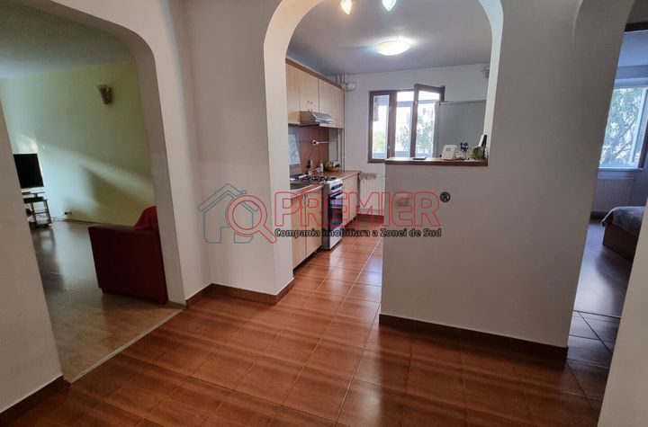 Sector 4 - Metrou Aparatorii Patriei - Apartament 3 camere spatios - Disponibil imediat anunturi imobiliare Bucuresti