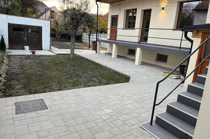 Casă - 3 camere de inchiriat CENTRAL - Brasov anunturi imobiliare Brasov