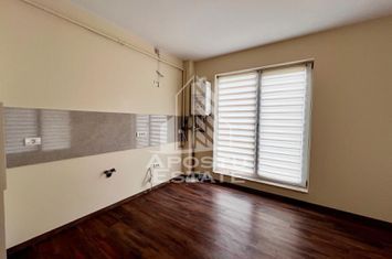 Apartament 2 camere, nemobilat, centrala proprie, parcare, Giroc anunturi imobiliare Timis