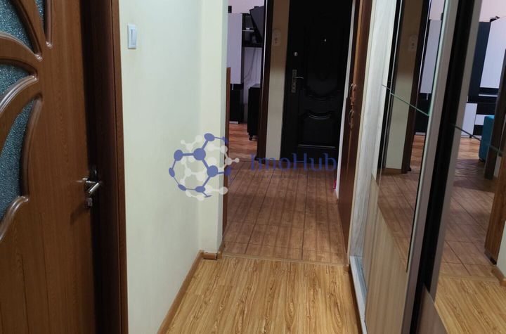 Apartament de vanzare cu 3 camere- Zona Alexandru cel Bun Iasi anunturi imobiliare Iasi