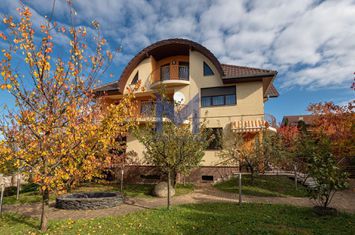 VILĂ 550 mp, LOT 1.006 mp Cartier Europa anunturi imobiliare Cluj