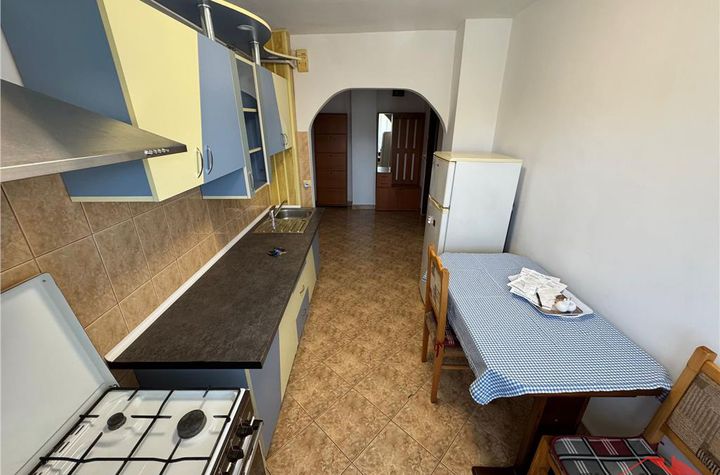 Apartament 2 camere de vanzare CENTRAL - Vrancea anunturi imobiliare Vrancea