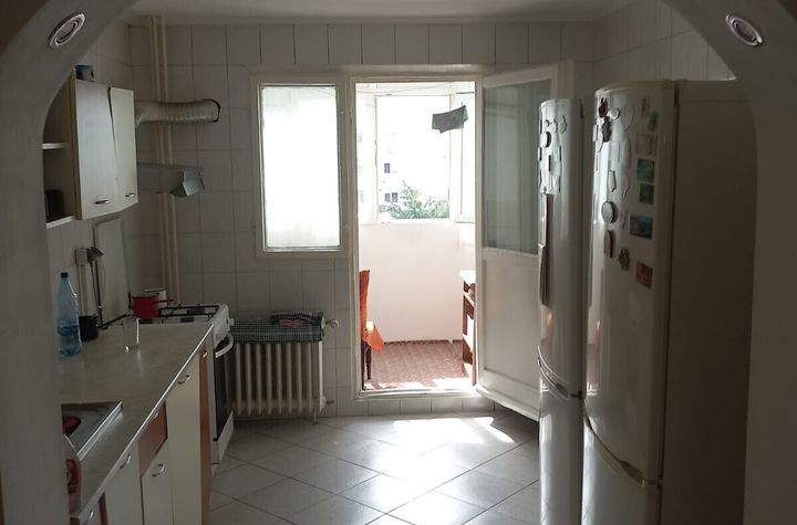 Dristor apartament 4 camere anunturi imobiliare Bucuresti