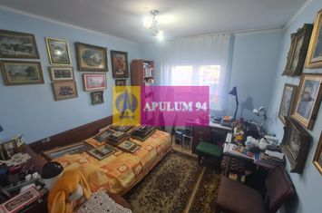 Apartament cu 3 camere de vanzare in Campina - Zona Centrala anunturi imobiliare Prahova