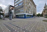 2.970.000 €, Spațiu comercial