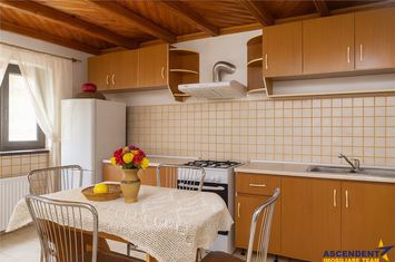 Casă - 7 camere de vanzare BRAN - Brasov anunturi imobiliare Brasov