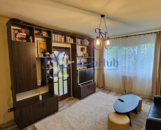 Apartament 3 camere Podu Ros, 60 mp