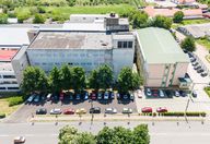 1.710 €, Spațiu industrial