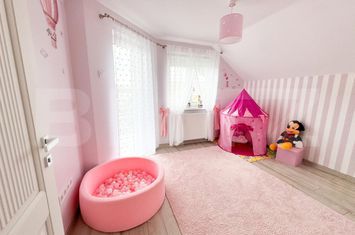 Casă - 4 camere de vanzare BISTRITA - Bistrita-Nasaud anunturi imobiliare Bistrita-Nasaud