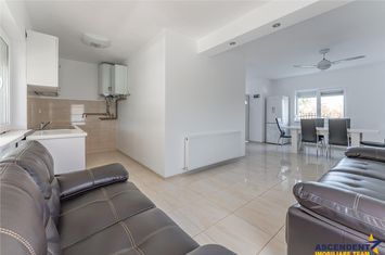 Casă - 4 camere de vanzare EXTERIOR EST - Brasov anunturi imobiliare Brasov