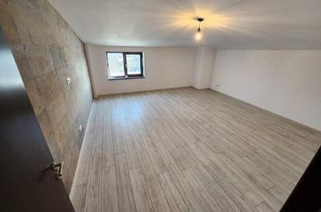 Pantelimon Gara Catelu birouri 200-400 mp anunturi imobiliare Bucuresti